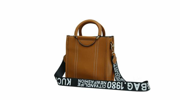 Bolsa de PU con correa