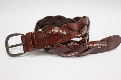 Cinturón de piel trenzado a mano