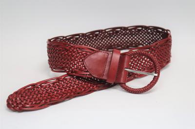 Cinturón de piel trenzado a mano