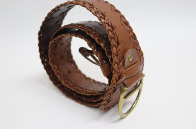 Cinturón de piel trenzado a mano