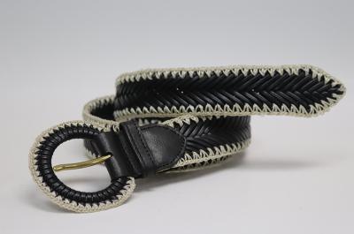 Cinturón de piel trenzado a mano